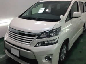 トヨタ　ヴェルファイア　パールホワイト　ボディガラスコーティング