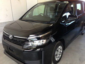 トヨタ　ボクシー　ブラック　ボディガラスコーティング