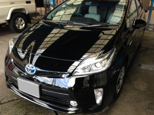 トヨタ　プリウス　ブラック　ボディガラスコーティング