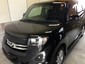 トヨタ　ｂＢ　ブラックメタリック　ボディガラスコーティング